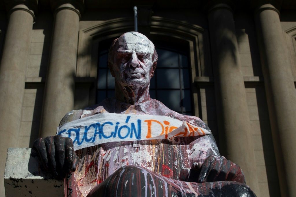 Crippling Student Loans Contribute To Chile&rsquo;s Protests